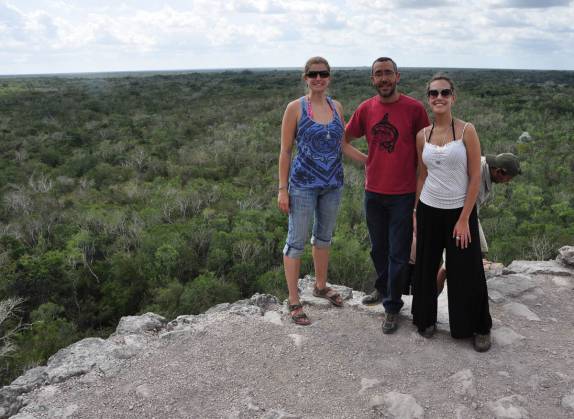 Com a Val, no topo da mais alta pirâmide da cidade maya de Cobá, na península do Yucatán, no México
